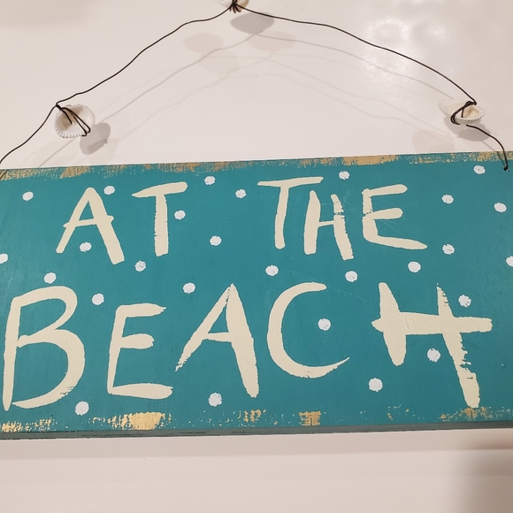 Welcome/At The Beach distressed 2 sided sign  -  NWOT - Picture 3 of 5
